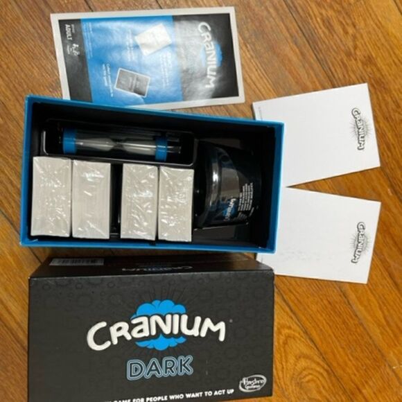 Cranium Dark Card Adult Party Game - New Sealed - Hauntingly Fun Best Seller - Picture 3 of 4